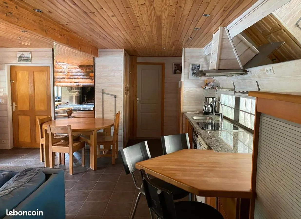 Maison Auvergne Volcan Puy Mary Claux Giraldes Gr400 Le Claux